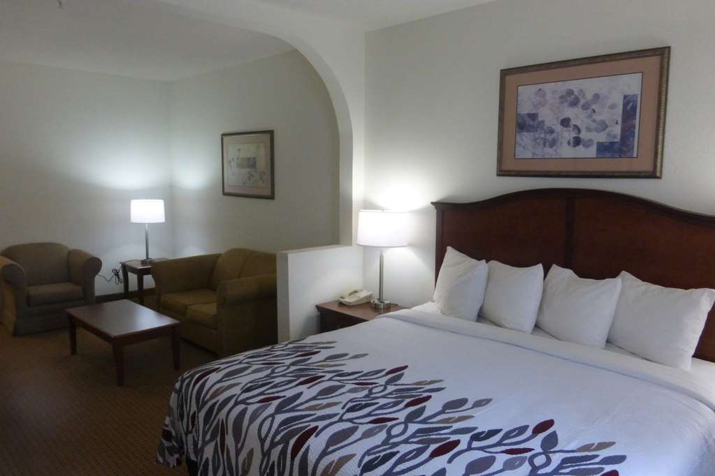 Red Roof Inn & Suites Carrollton, Ga - West Georgia Room photo